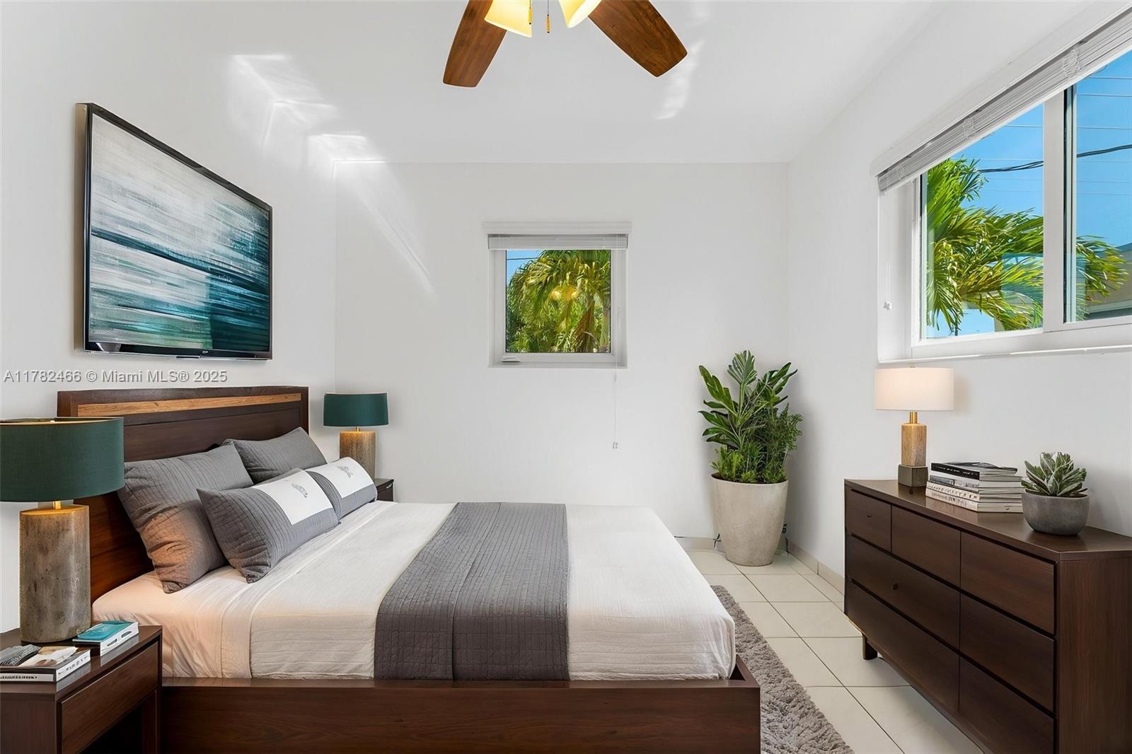 729 West 50th Place Hialeah, FL 33012 - Photo 15 of 45 Staged-master