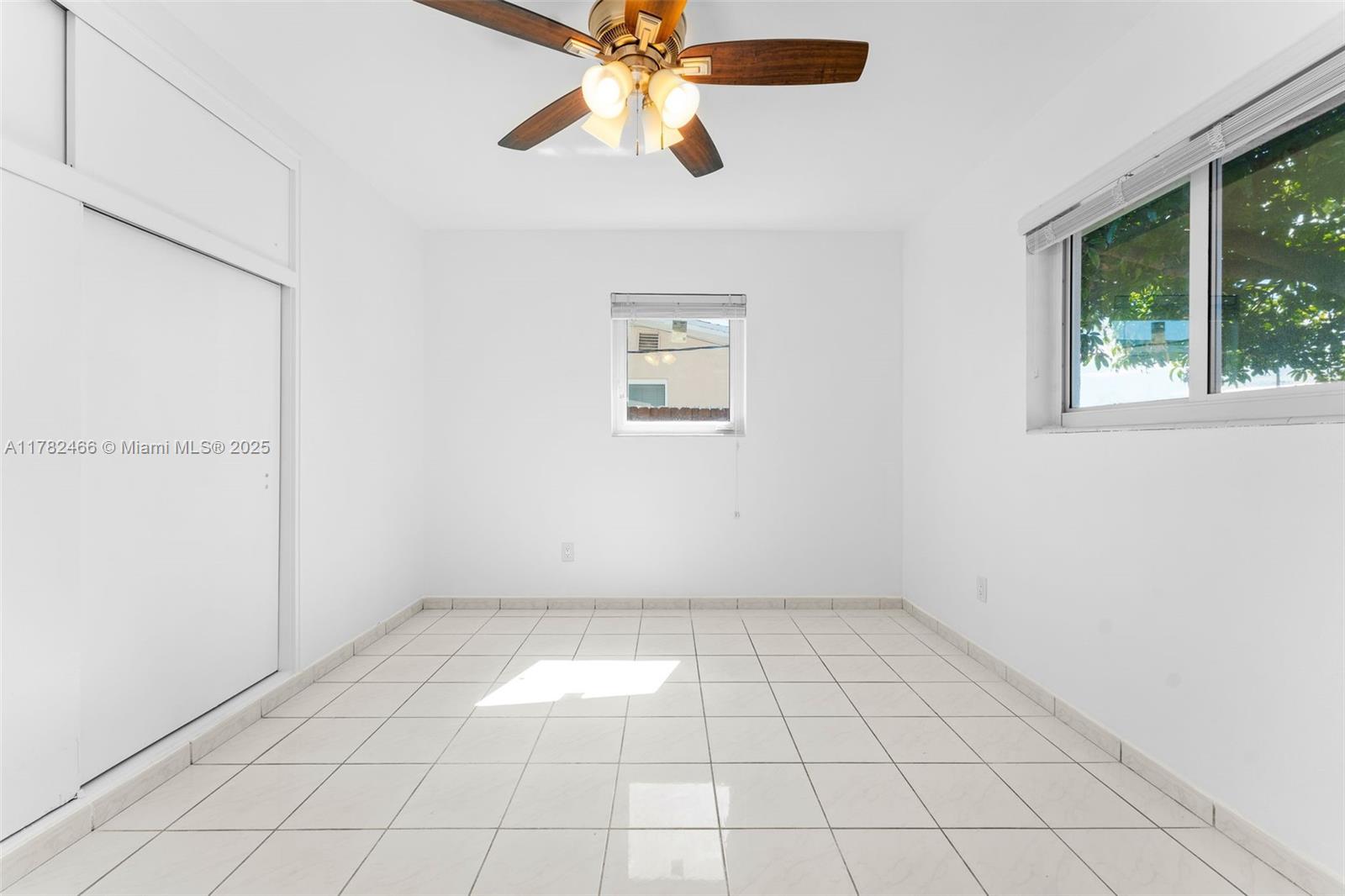 729 West 50th Place Hialeah, FL 33012 - Photo 19 of 45