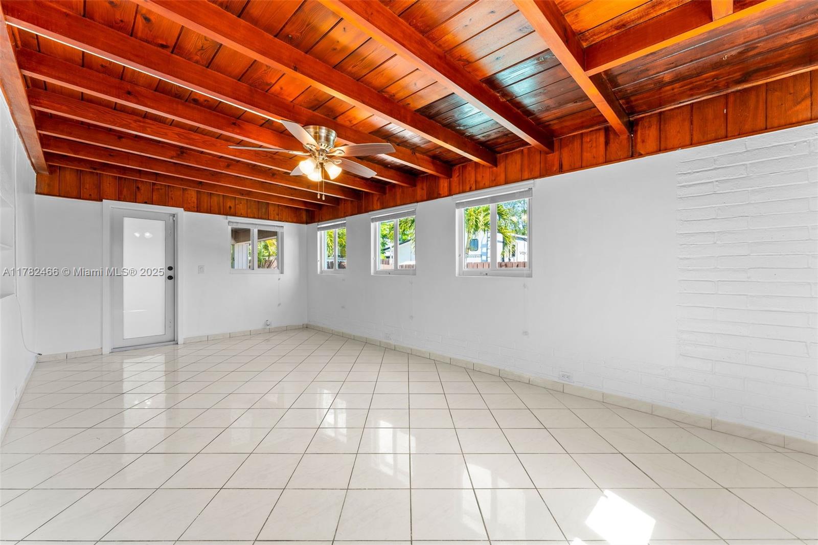 729 West 50th Place Hialeah, FL 33012 - Photo 21 of 45