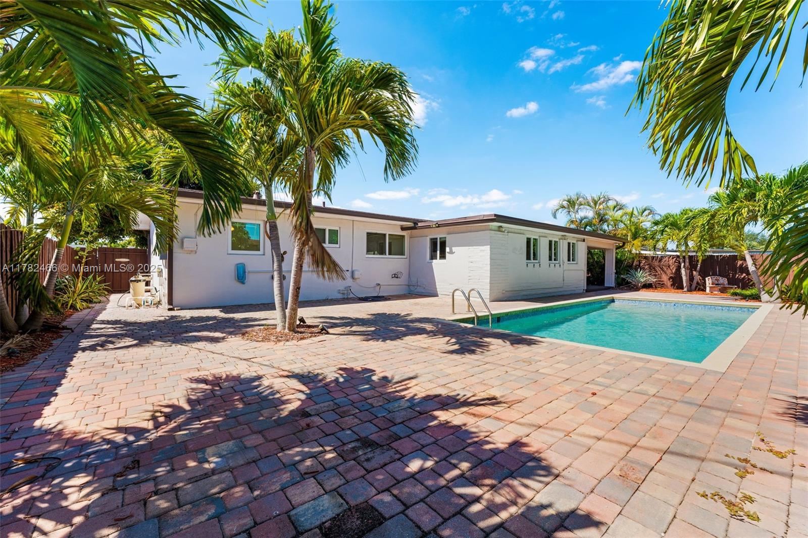 729 West 50th Place Hialeah, FL 33012 - Photo 27 of 45