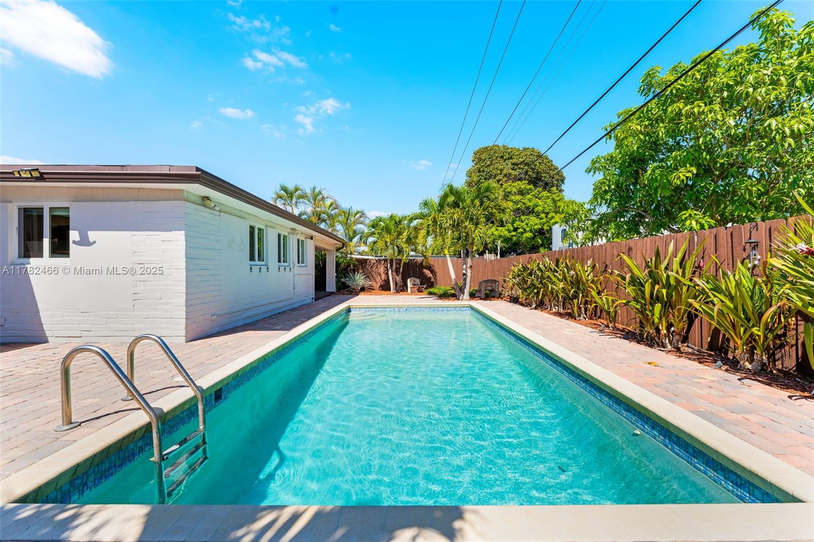 729 West 50th Place Hialeah, FL 33012 - Photo 28 of 45