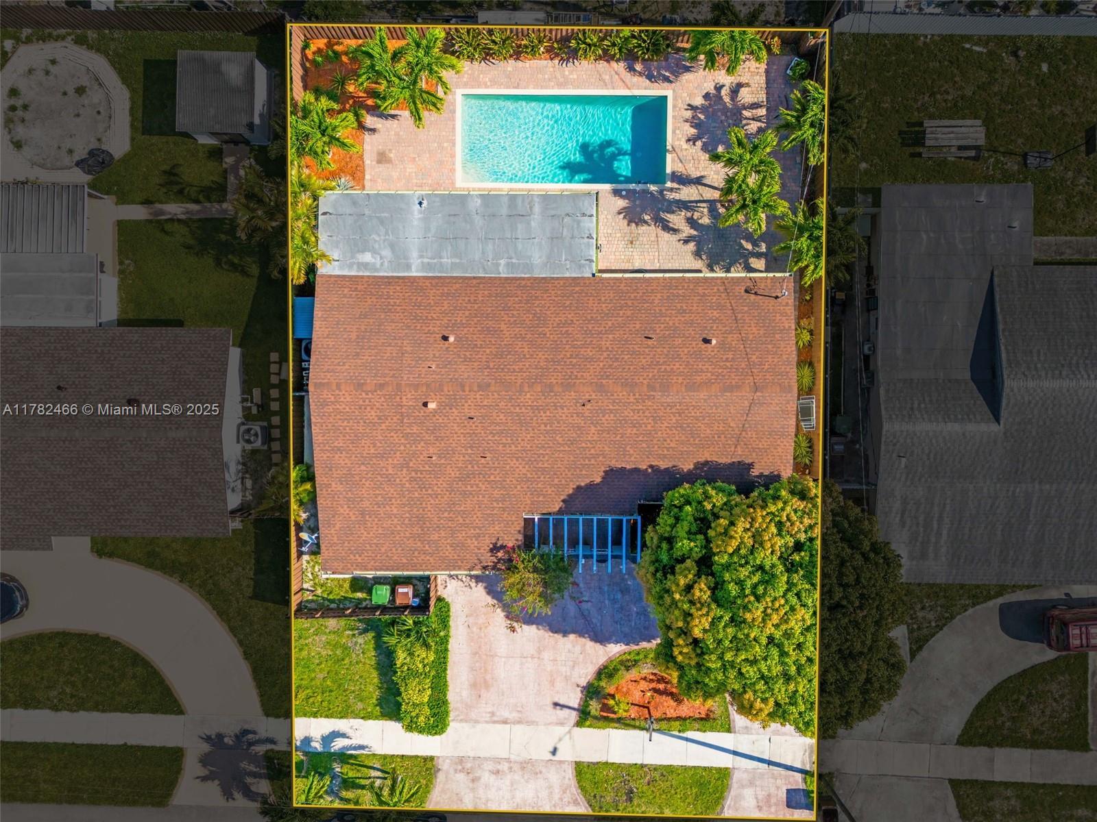 729 West 50th Place Hialeah, FL 33012 - Photo 29 of 45