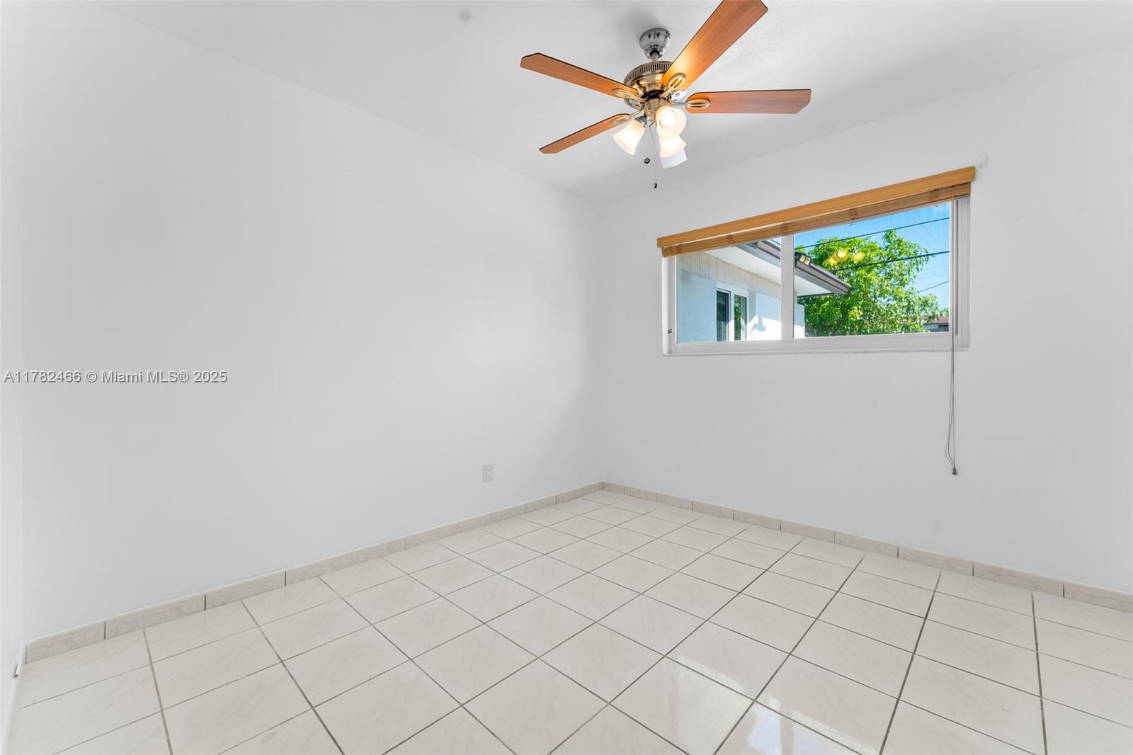 729 West 50th Place Hialeah, FL 33012 - Photo 30 of 45