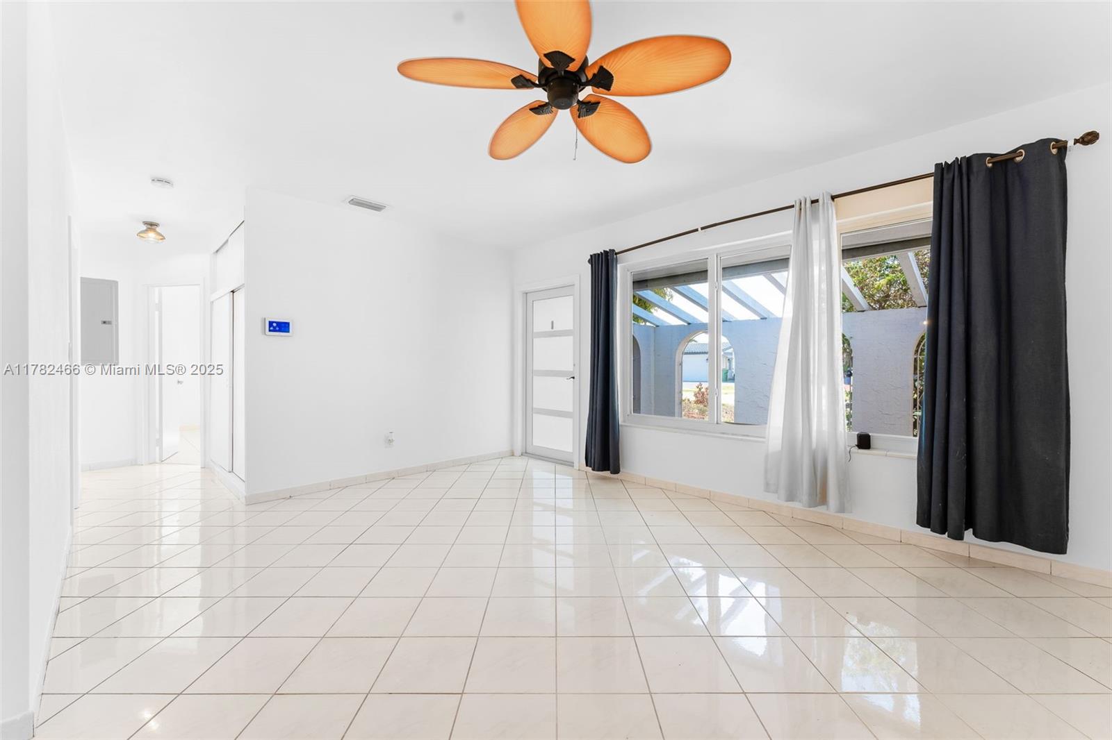 729 West 50th Place Hialeah, FL 33012 - Photo 4 of 45