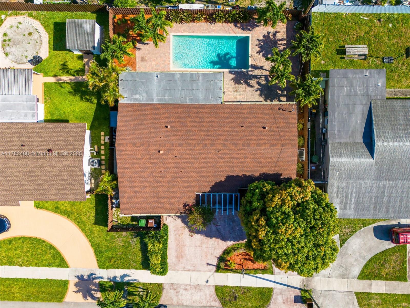 729 West 50th Place Hialeah, FL 33012 - Photo 43 of 45