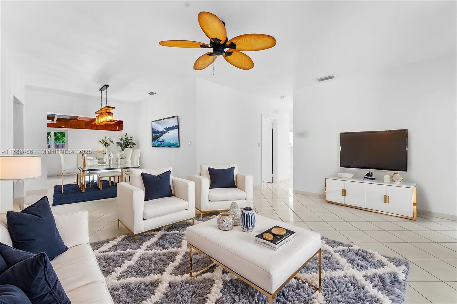 729 West 50th Place Hialeah, FL 33012 - Photo 6 of 45