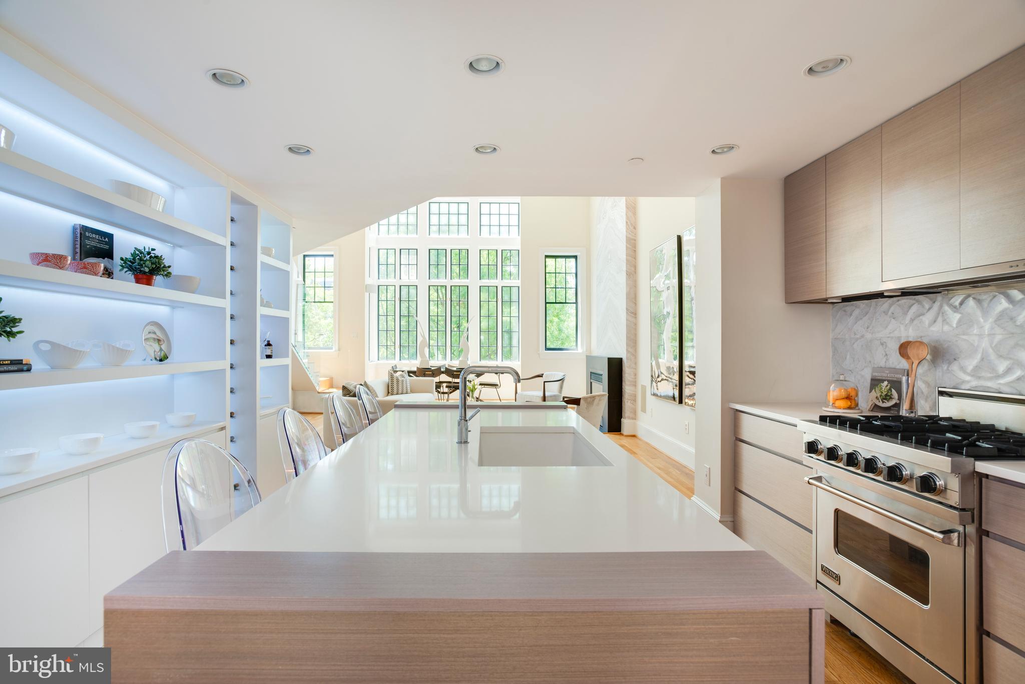 1515 P Street Northwest, Unit 3 Washington, DC 20005 - Photo 8 of 22 Custom lighting and Wine Display