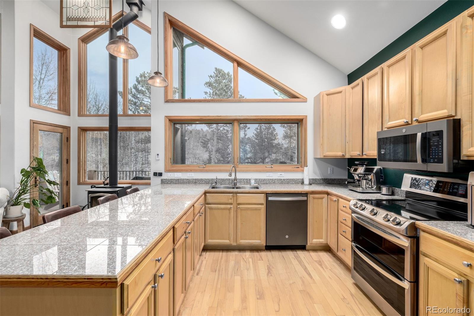 317 Ridge Road Ward, CO 80481 - Photo 13 of 41