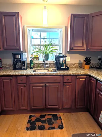 $2,000 | 40 Franklin Street, Wallingford, CT 06492