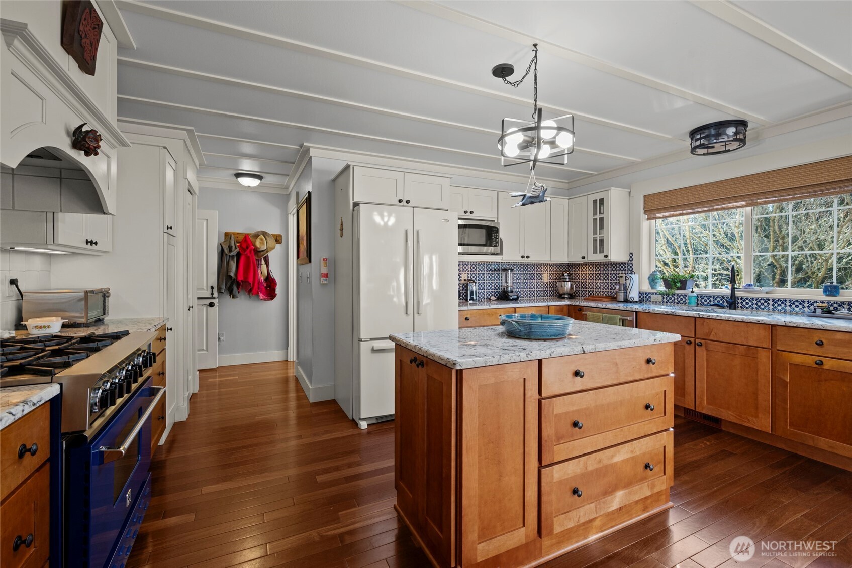 5455 No Name Road Anacortes, WA 98221 - Photo 15 of 40