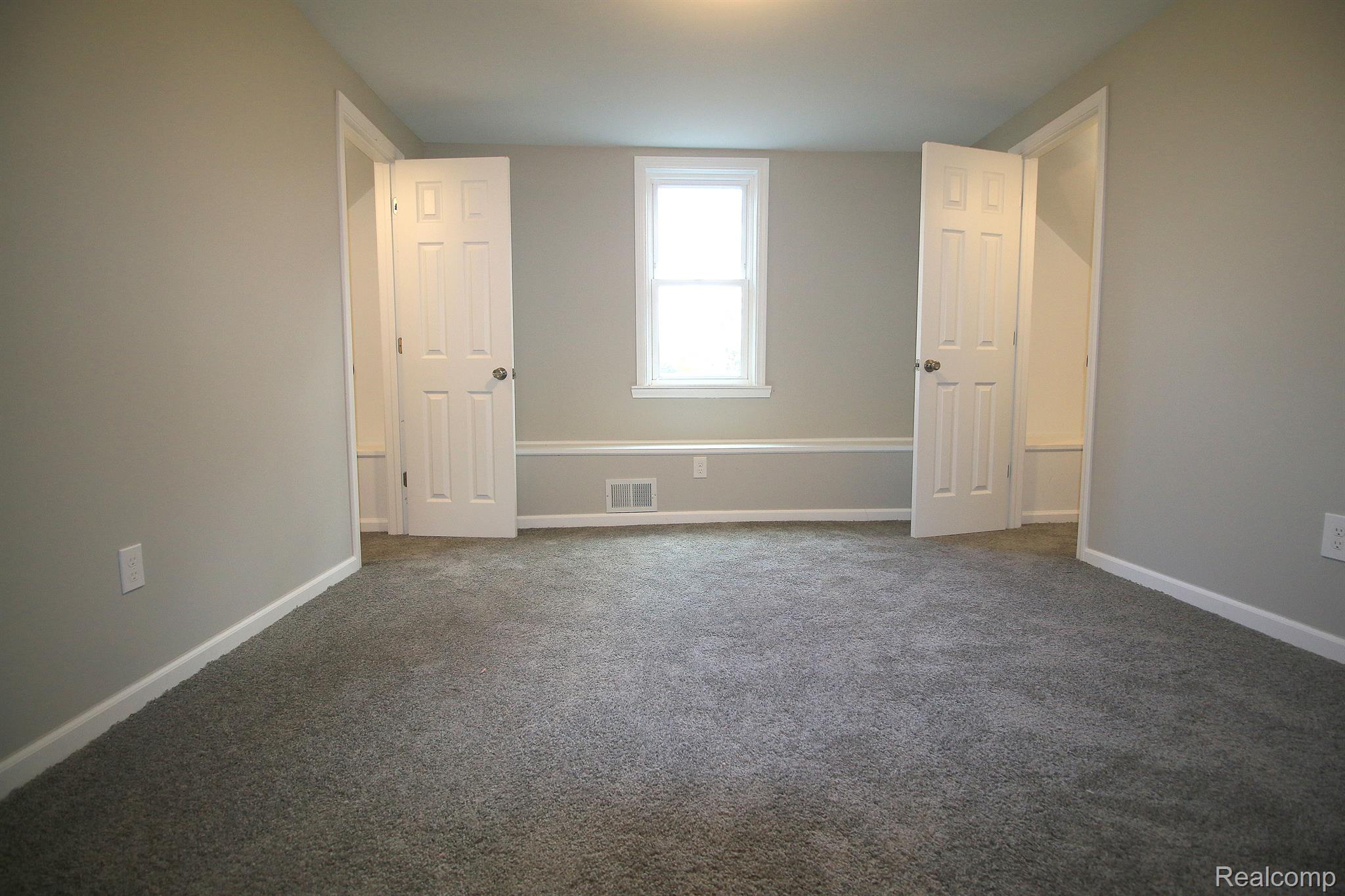 17455 Common Road Roseville, MI 48066 - Photo 13 of 17 Bedroom 2