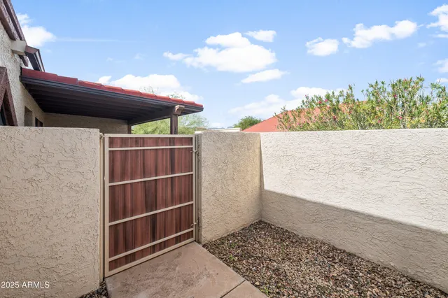 $345,000 | 13636 North Hamilton Drive, Unit 102, Fountain Hills, AZ 85268