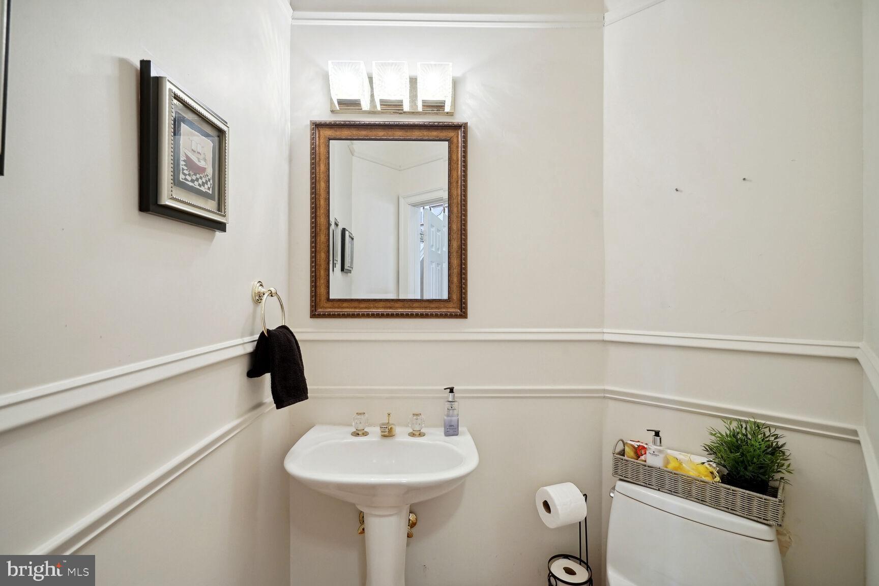 403 Firestone Drive Ashton, MD 20861 - Photo 22 of 58 Powder Room (Main Level)