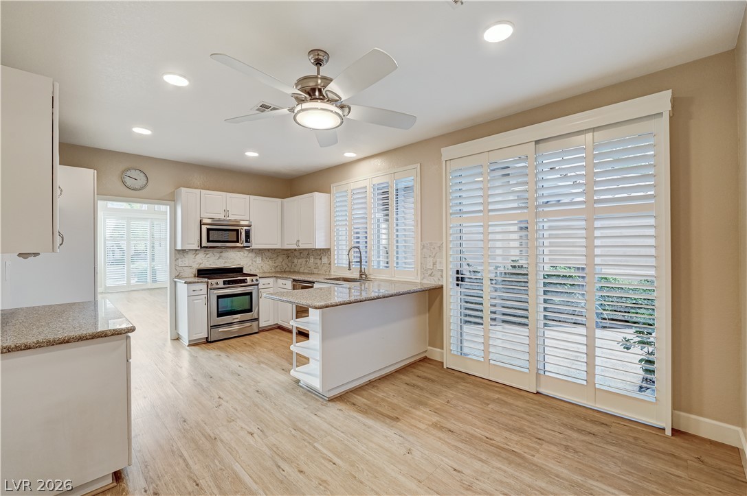 4950 Crooked Stick Way Las Vegas, NV 89113 - Photo 8 of 61