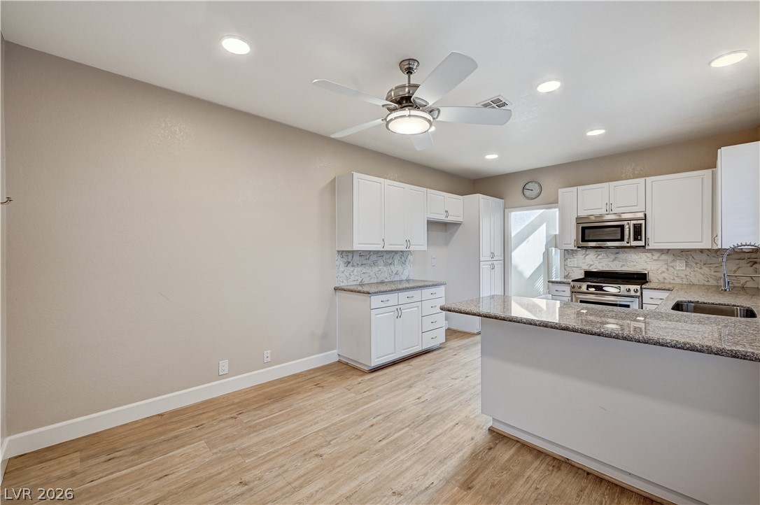 4950 Crooked Stick Way Las Vegas, NV 89113 - Photo 9 of 61