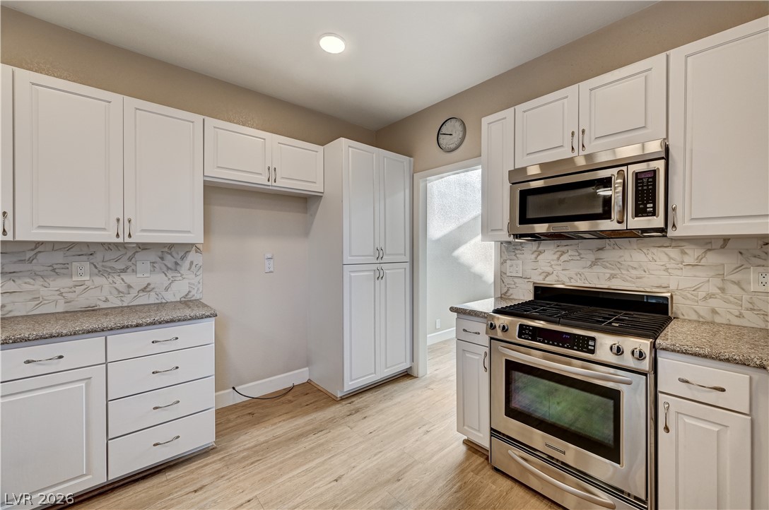 4950 Crooked Stick Way Las Vegas, NV 89113 - Photo 10 of 61