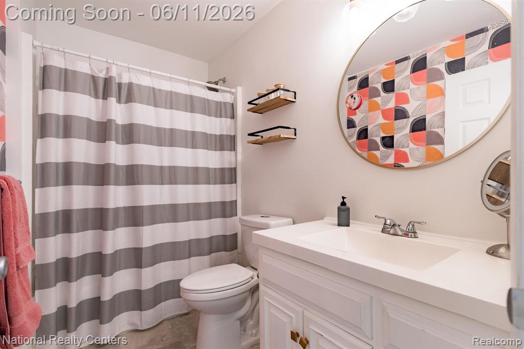 3973 Oak Knoll Road Waterford, MI 48328 - Photo 19 of 32