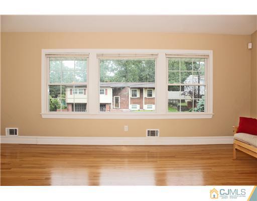 11 Wilk Road Edison, NJ 08837 - Photo 2 of 25