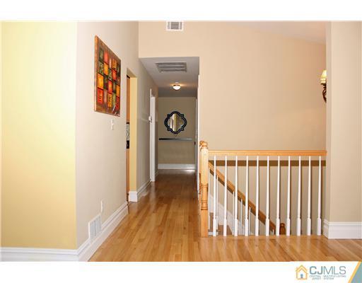 11 Wilk Road Edison, NJ 08837 - Photo 13 of 25