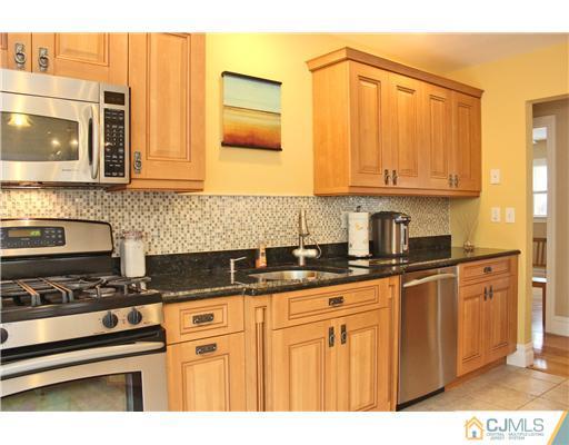 11 Wilk Road Edison, NJ 08837 - Photo 19 of 25