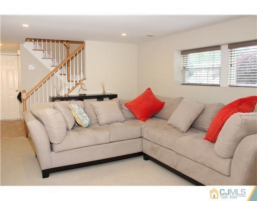 11 Wilk Road Edison, NJ 08837 - Photo 20 of 25
