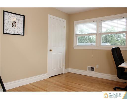 11 Wilk Road Edison, NJ 08837 - Photo 23 of 25