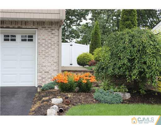 11 Wilk Road Edison, NJ 08837 - Photo 9 of 25