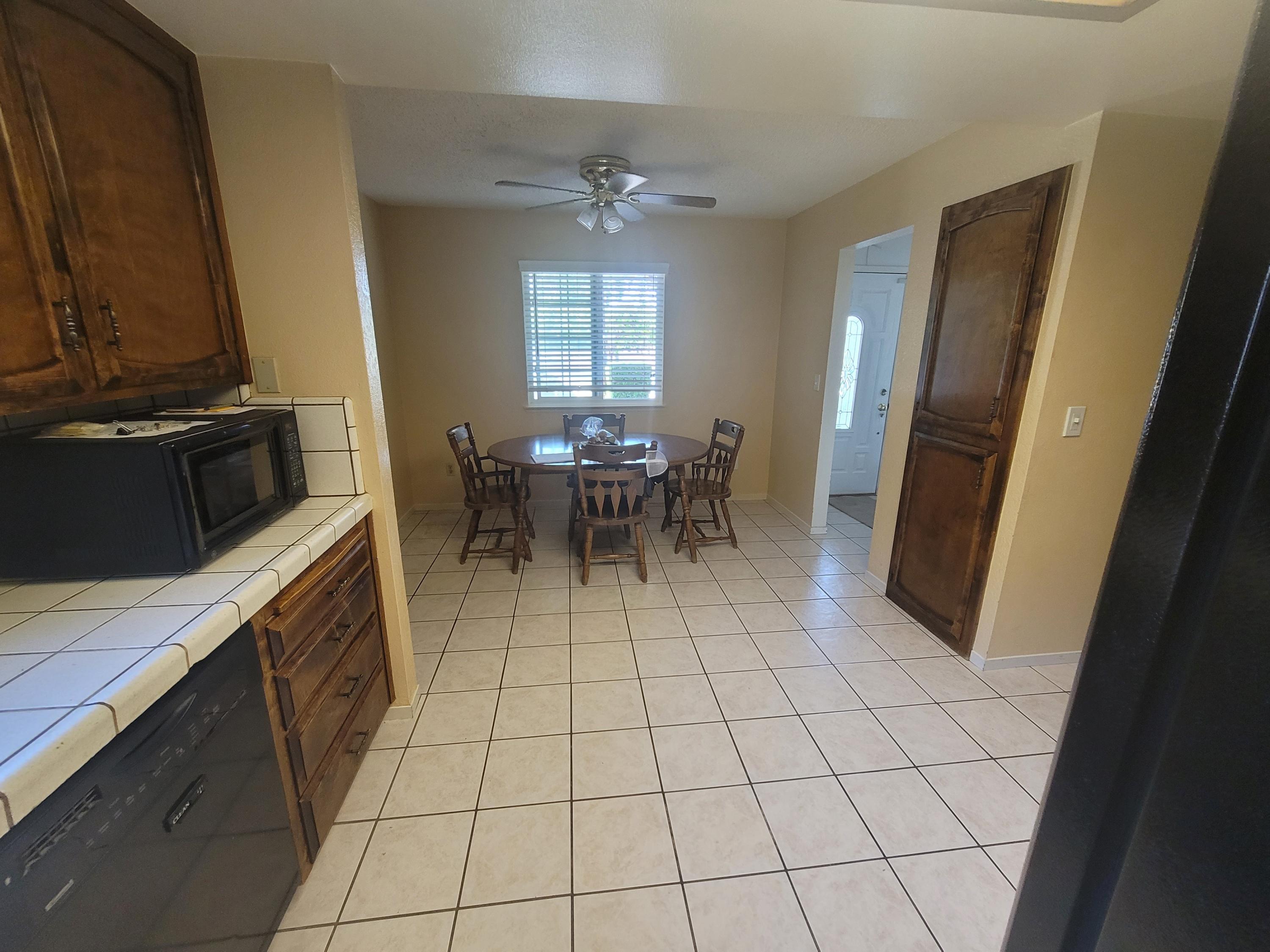 509 South Belmont Road Exeter, CA 93221 - Photo 7 of 30 24