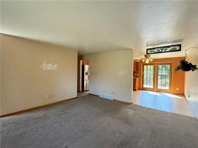 $250,000 | 4073 Highway 130, Irwin, PA 15642