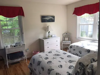 674 Hands Creek Road, East Hampton, NY 11937