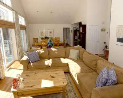 674 Hands Creek Road, East Hampton, NY 11937