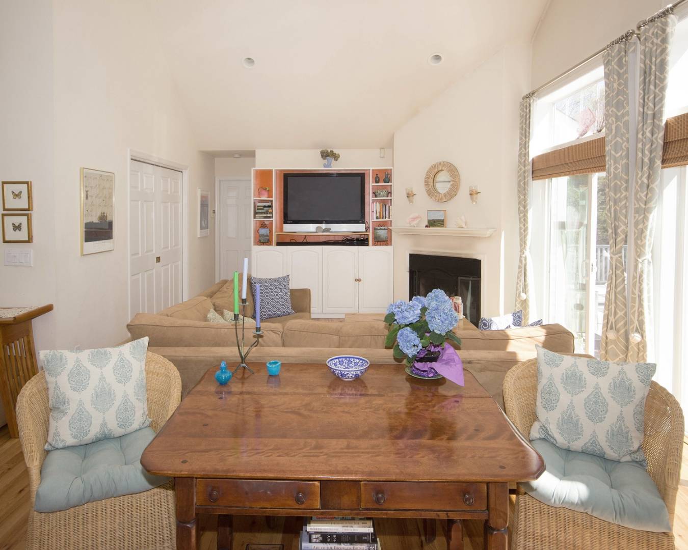 674 Hands Creek Road East Hampton, NY 11937 - Photo 4 of 18