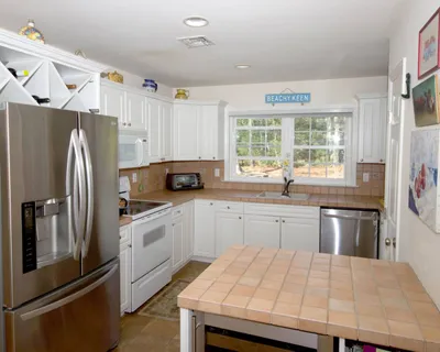 674 Hands Creek Road, East Hampton, NY 11937