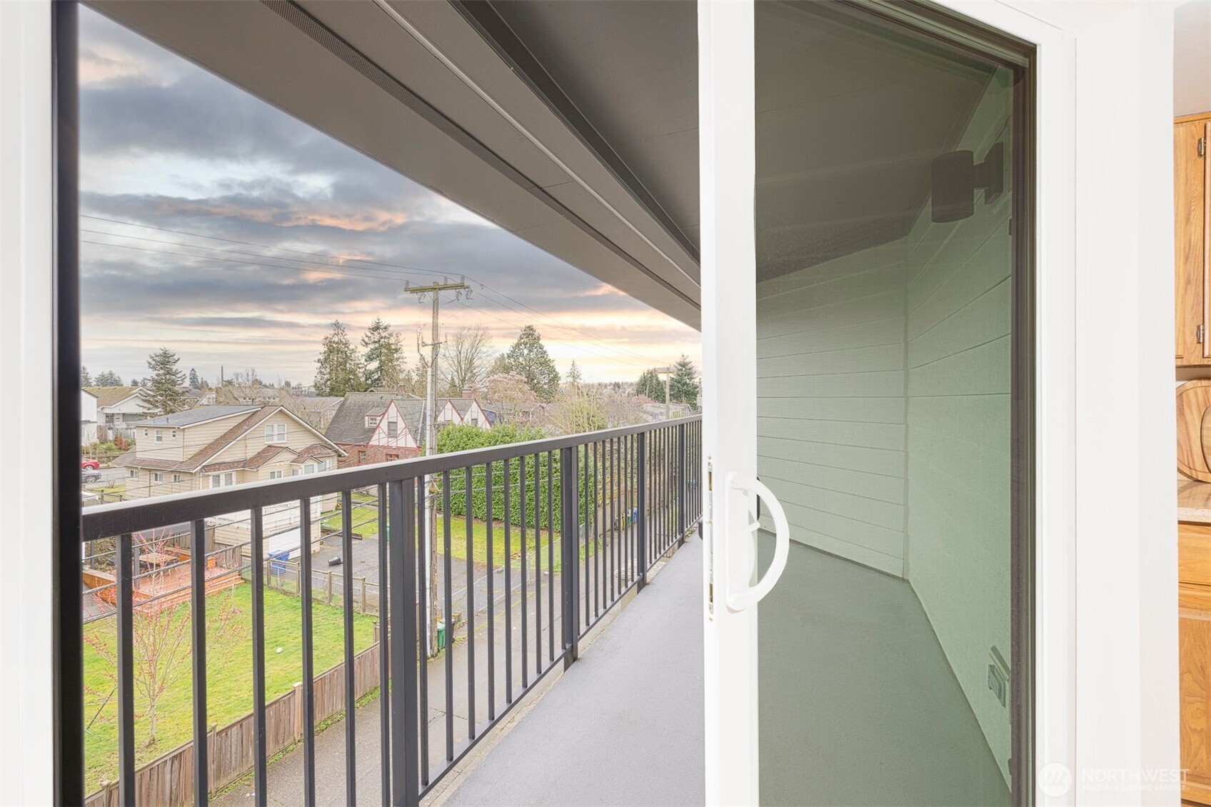5000 California Avenue Southwest, Unit 405 Seattle, WA 98136 - Photo 14 of 21