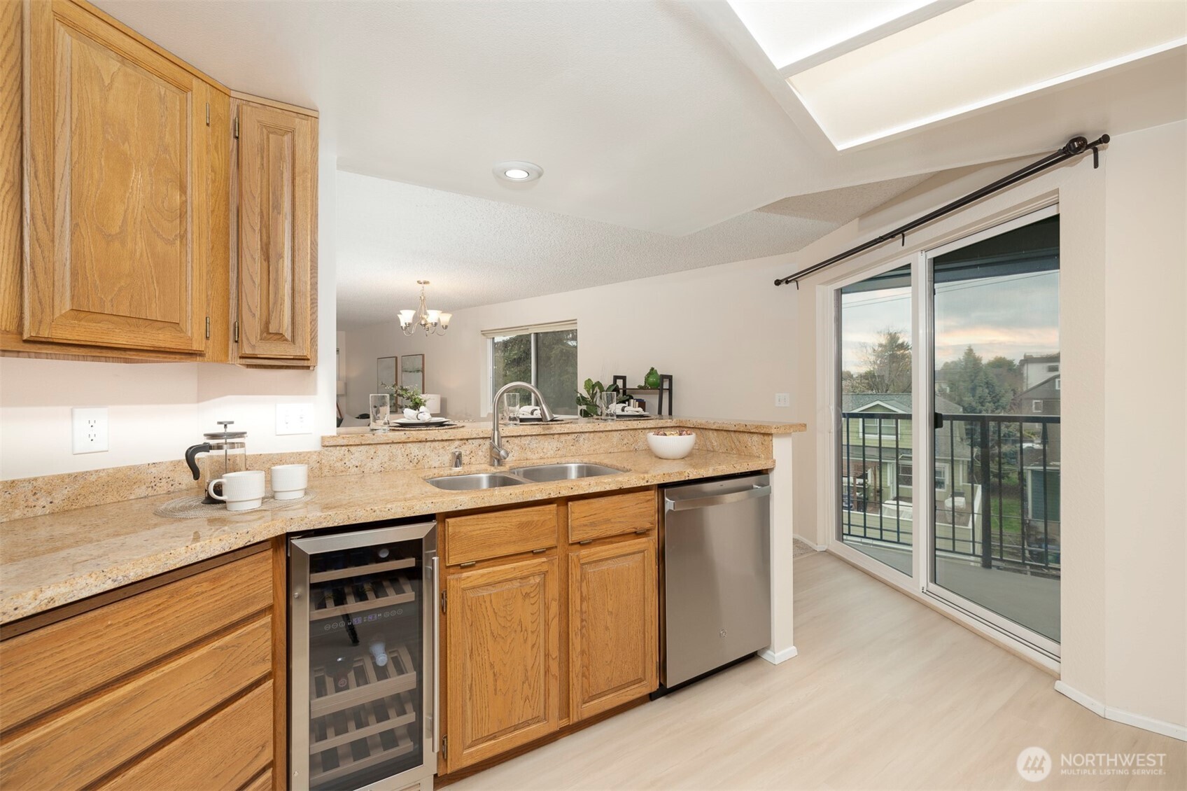 5000 California Avenue Southwest, Unit 405 Seattle, WA 98136 - Photo 10 of 21