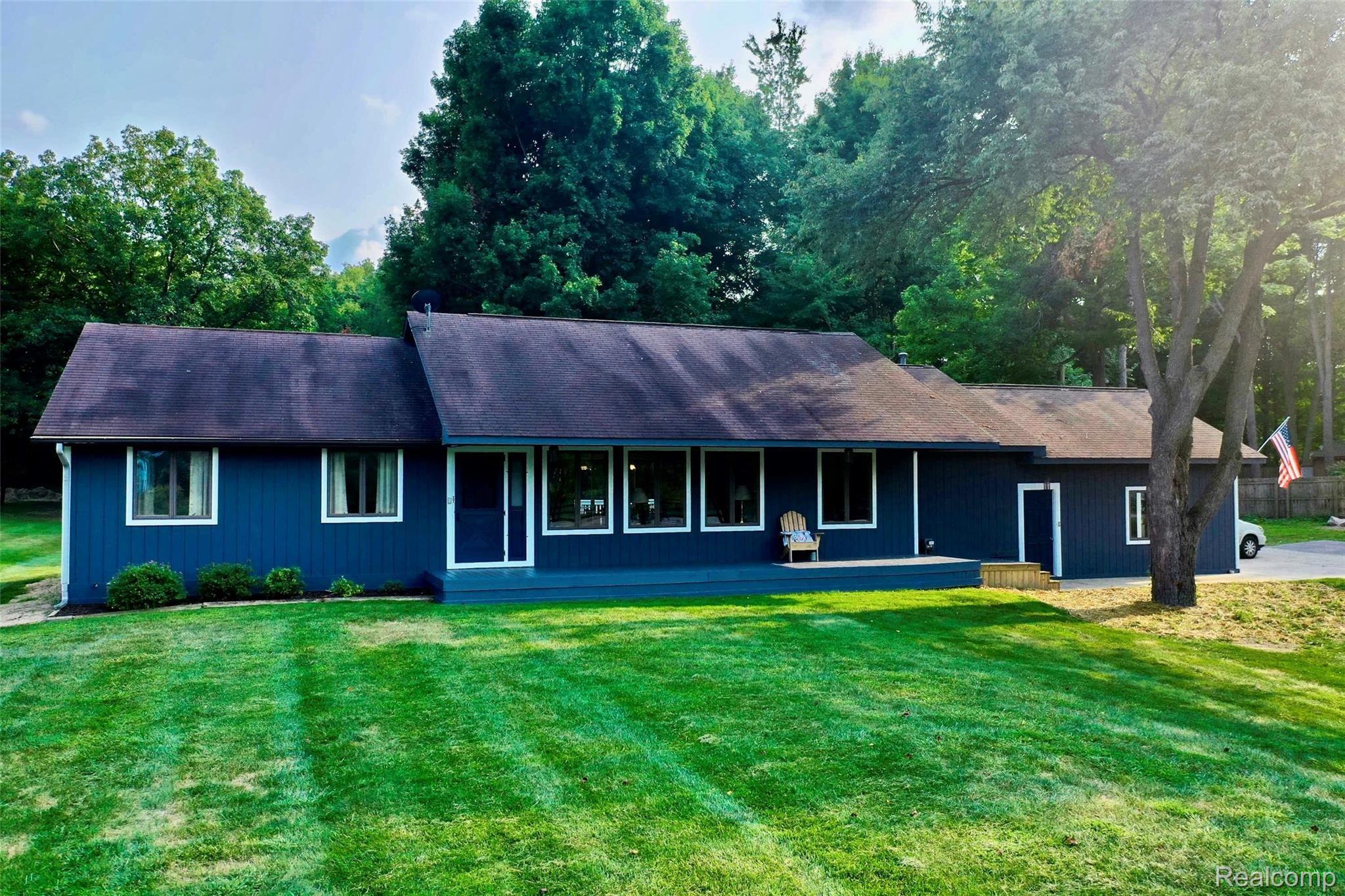 4280 East Coldwater Road Flint, MI 48506 - Photo 52 of 72 B4A40592-C1E8-46C5-BF59-5B75A8990695_1_201_a.jpeg