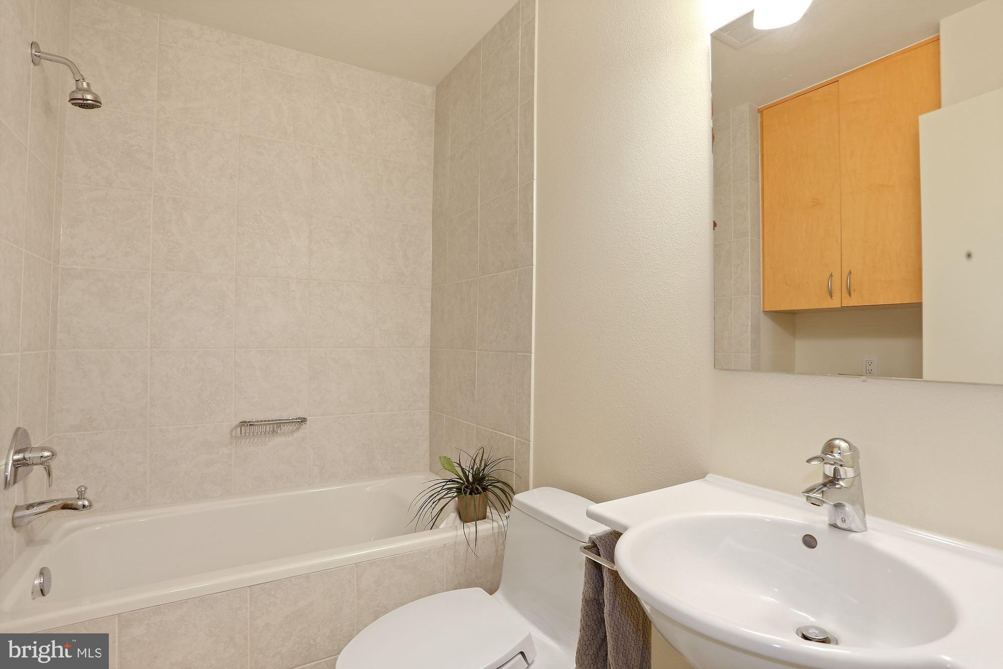 1301 Ranleigh Road McLean, VA 22101 - Photo 13 of 48