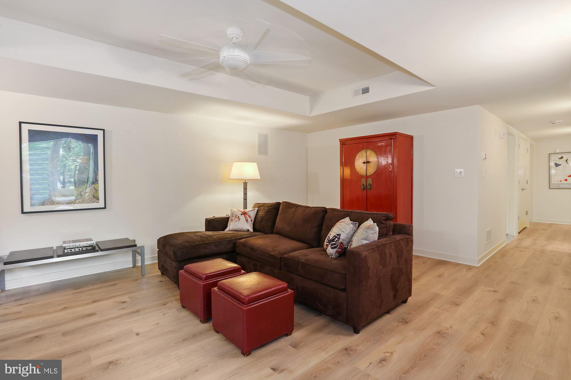1301 Ranleigh Road McLean, VA 22101 - Photo 5 of 48