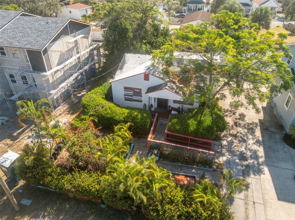 1916 West Grace Street Tampa, FL 33607 - Photo 15 of 26 a front view of a house with a yard