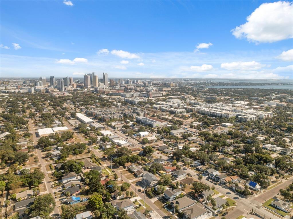 1916 West Grace Street Tampa, FL 33607 - Photo 21 of 26 a view of a city