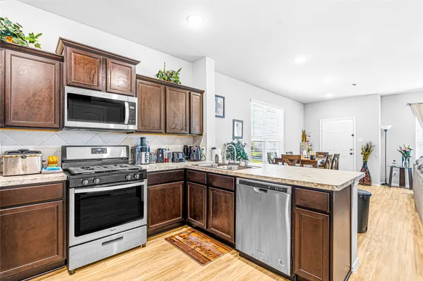 $2,300 | 12631 Taymouth Manor Drive, Humble, TX 77346