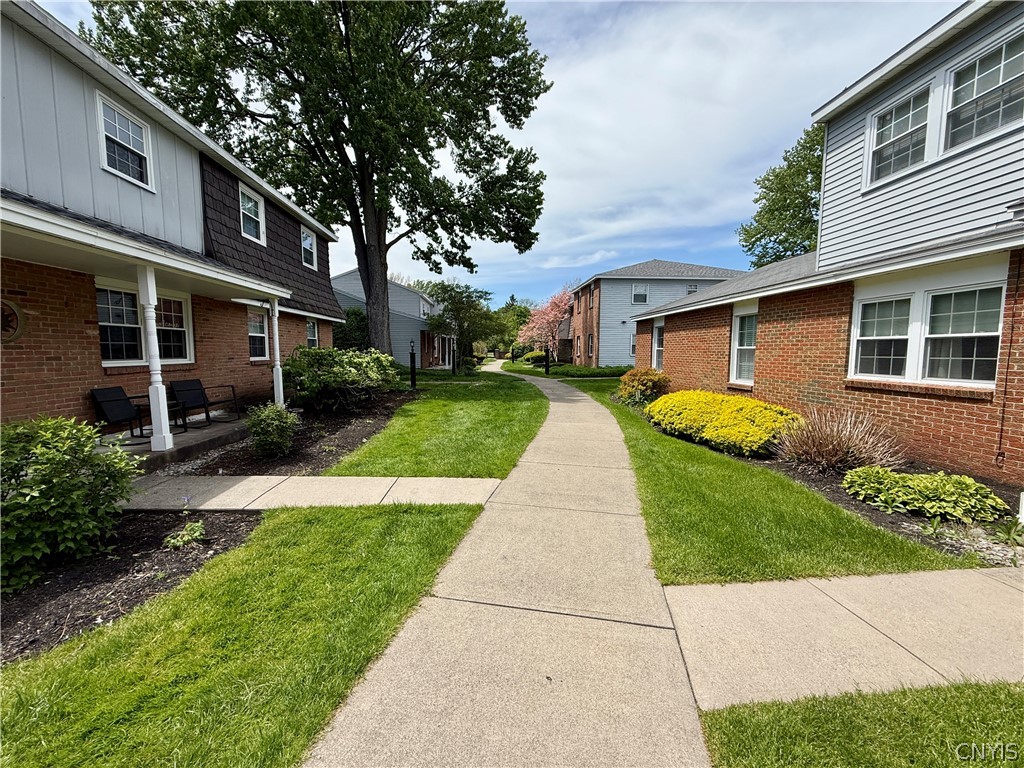 207 Highbridge Street, Unit 9 Manlius, NY 13066 - Photo 3 of 28