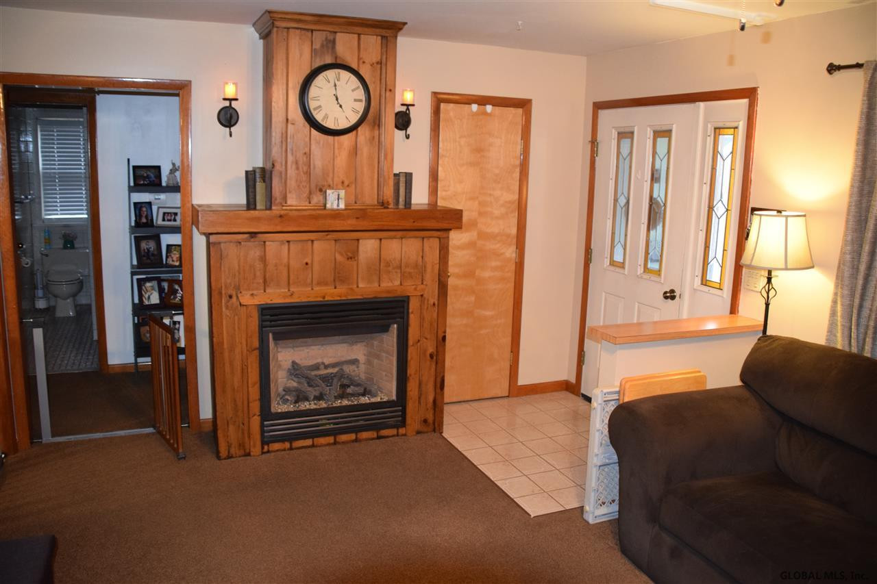 2926 Windermere Road Schenectady, NY 12304 - Photo 8 of 20 Photo 8
