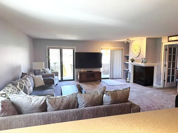 $305,000 | 21046 Boulder Circle, Northville, MI 48167