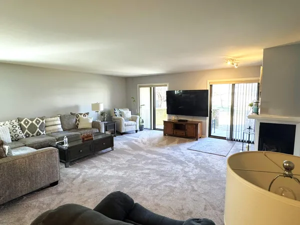 $305,000 | 21046 Boulder Circle, Northville, MI 48167