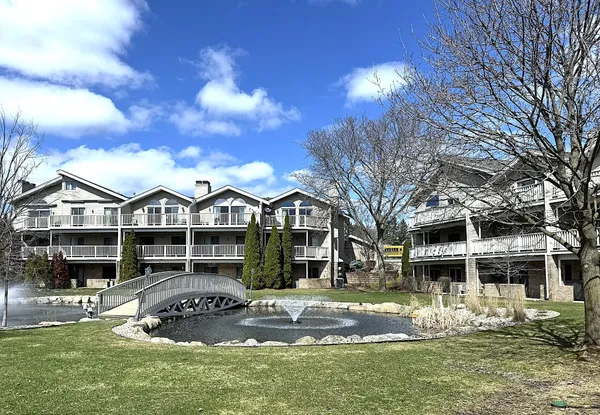 $305,000 | 21046 Boulder Circle, Northville, MI 48167