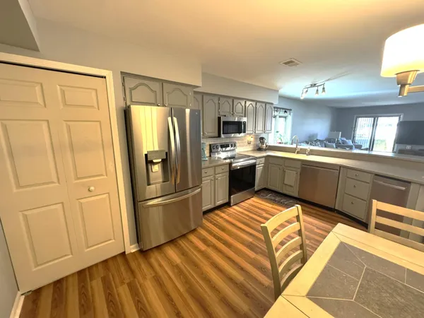 $305,000 | 21046 Boulder Circle, Northville, MI 48167