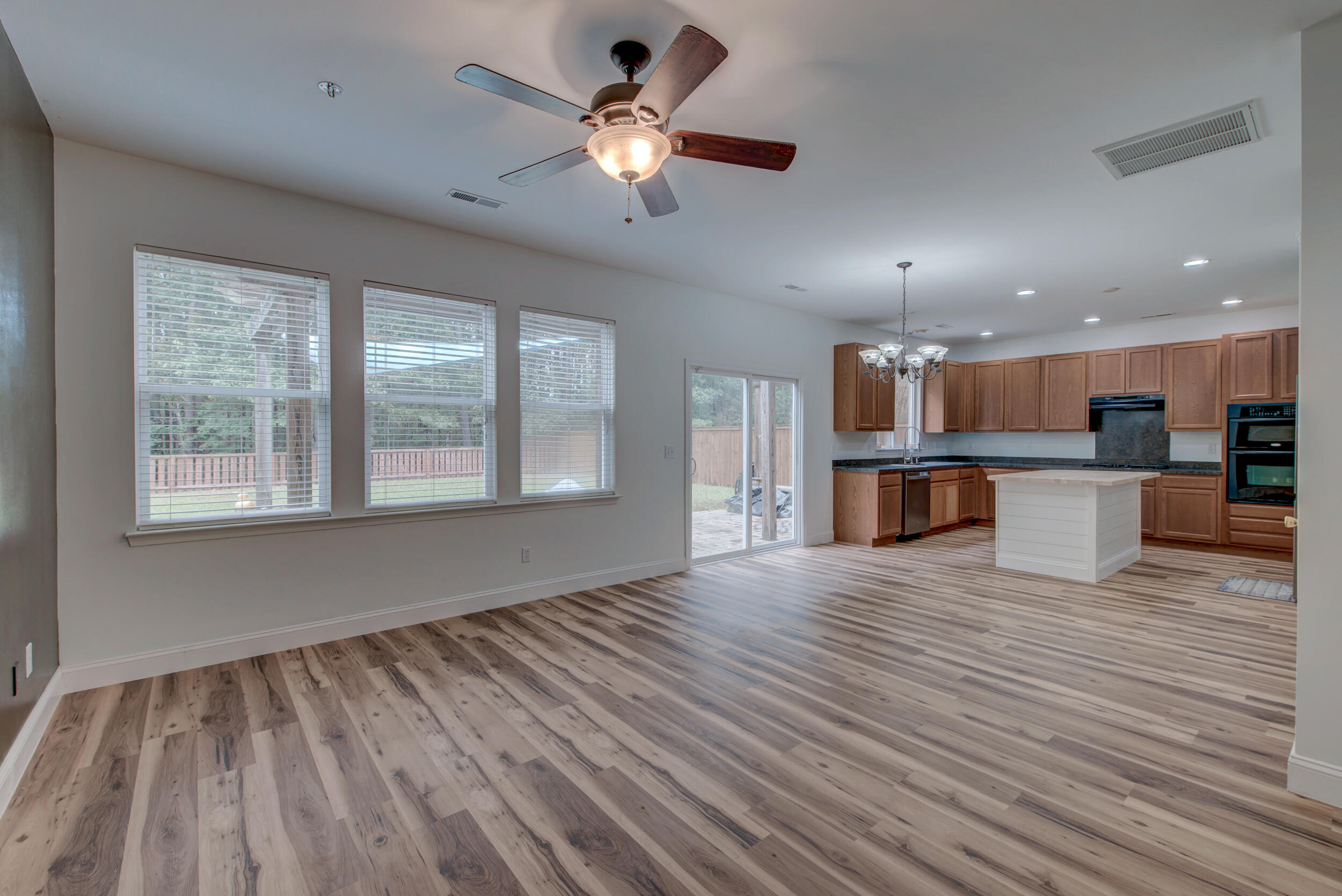 208 Woodbrook Way Moncks Corner, SC 29461 - Photo 4 of 54 _DSC9539_40_41_42_43