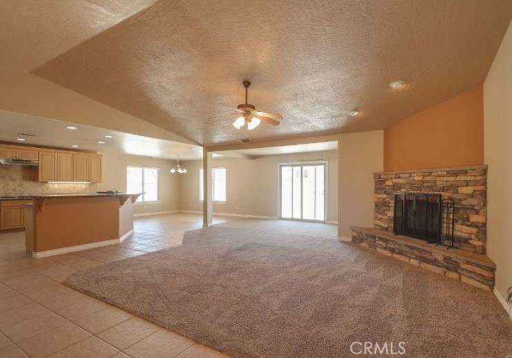 19904 Talihina Road Apple Valley, CA 92307 - Photo 5 of 23