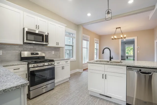 $960,000 | 340 Cherry Street Southeast, Grand Rapids, MI 49503